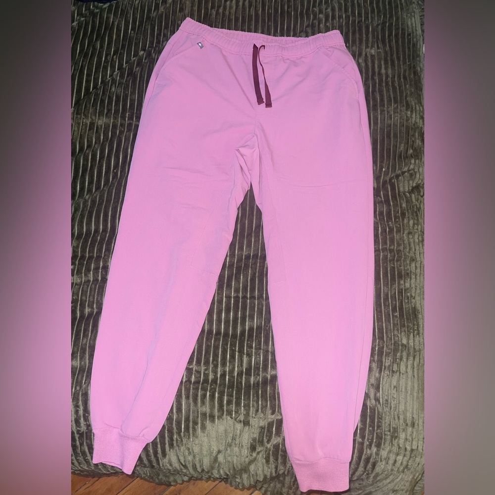Pink Figs Scrub Joggers, Technical Addition